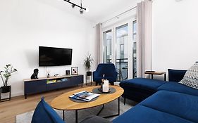 Apartament Wesoła by Stay&Rest - nowoczesność w centrum z balkonem